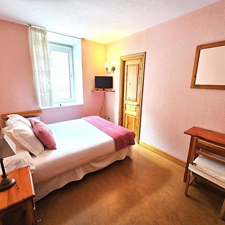 Hotel Anglada Vielha Bagian luar foto